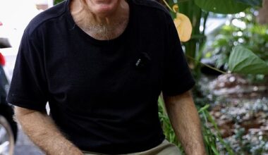 Michael Mobbs disconnected his Chippendale terrace from Sydney gas and water in 1996