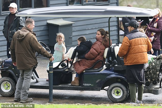 They were joined by Stacey's influencer sister Jemma and her family, as the group explored the park in a golf buggy