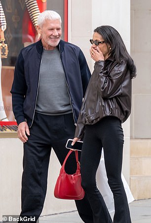 Wayne treated his new lady