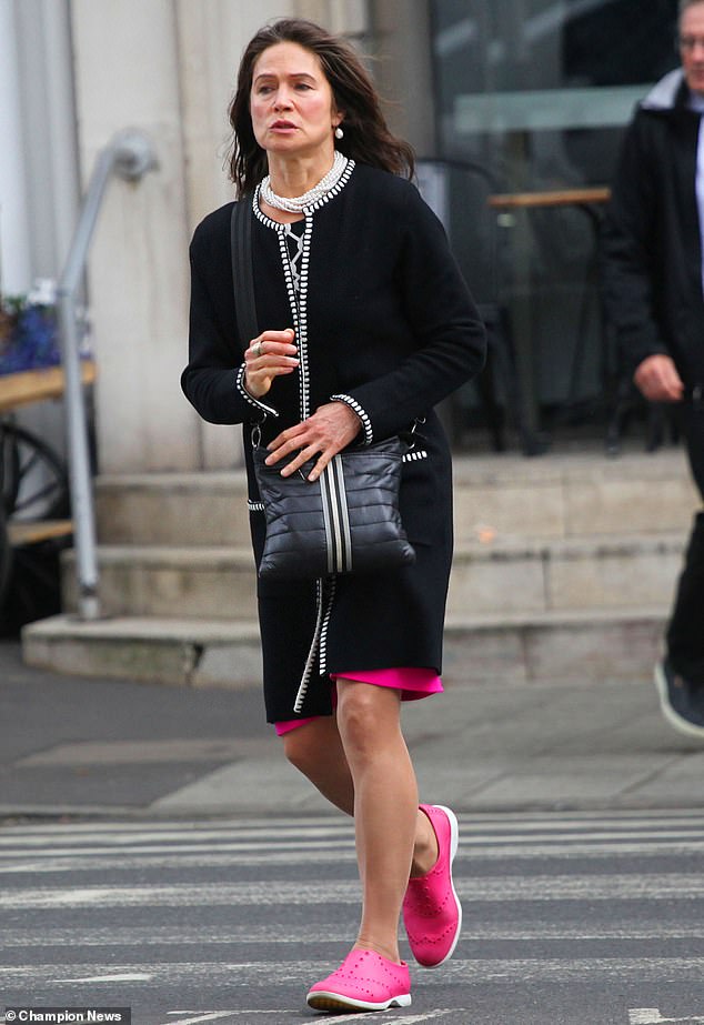 Marina Bennett, Robert's younger sister, says that her brother would just lounge around the living room all day watching films