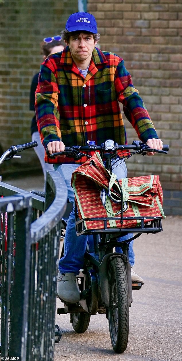 James, former vocalist of pop band Klaxons, was spotted without the gold band that has adorned his ring finger since the couple's 2013 South of France wedding