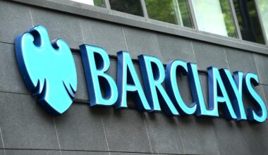 Barclays planning return to high street branches