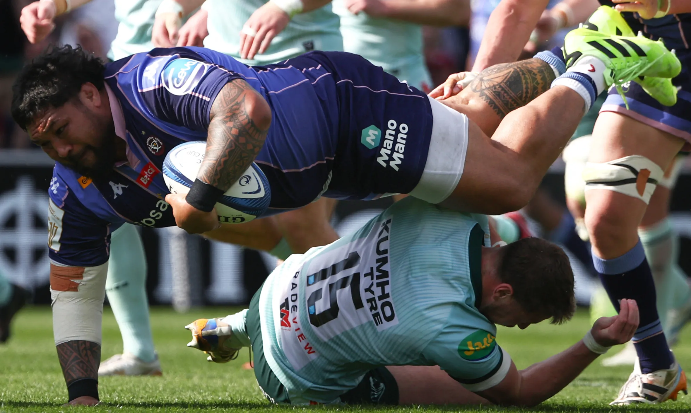 TOPSHOT-RUGBYU-EUR-BORDEAUX-LEICESTER