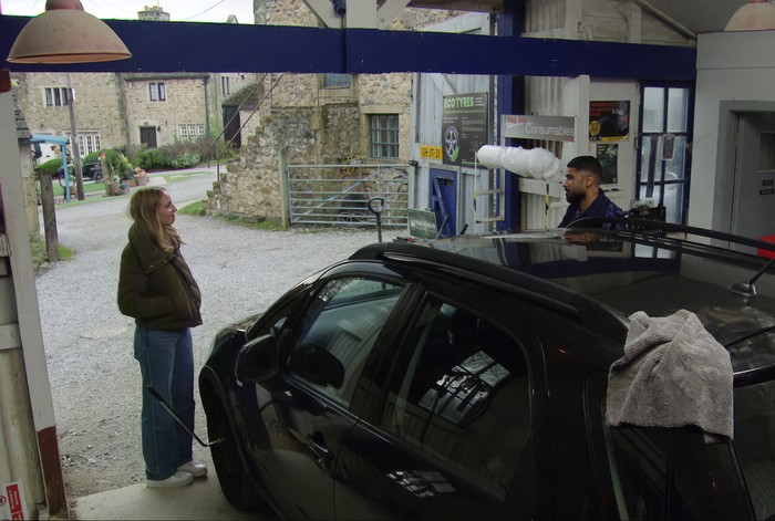 15_04_emm_belle_kammy_lewis_01 Belle and Kammy chat in the garage in a scene from Emmerdale