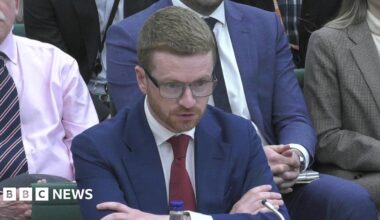 Former Top Civil Servants Give Evidence on Mandelson Vetting