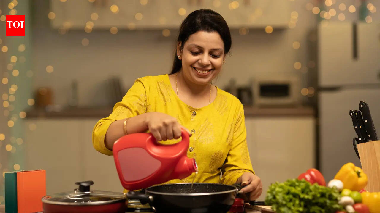 FSSAI shares how much oil you should consume in a day and effective steps to track oil intake; easy zero-oil dishes inside - The Times of India