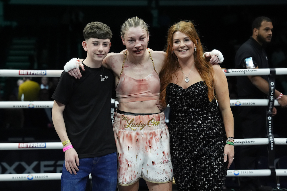 Lauren Price looking ahead to wedding after victory over Stephanie Pineiro