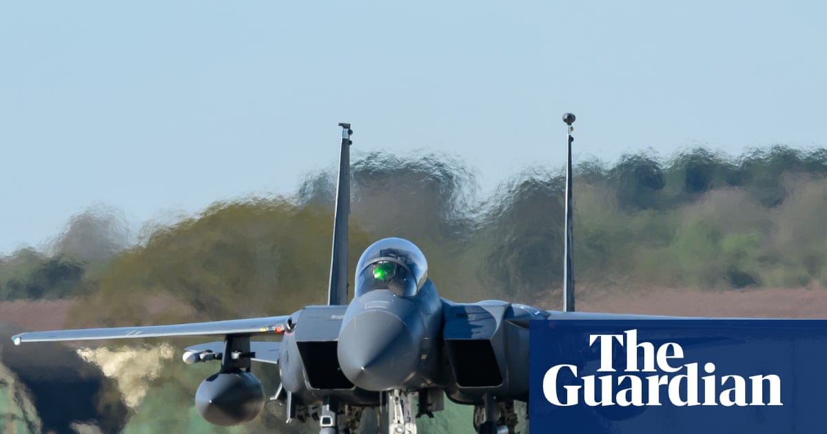 Starmer urged to limit US access to UK bases after ‘dangerous’ Trump threats | Defence policy