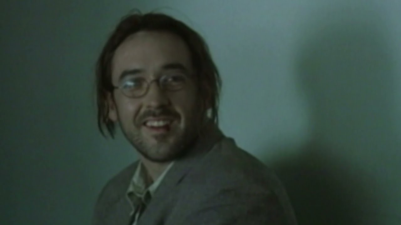 Being John Malkovich - Official Trailer - YouTube
