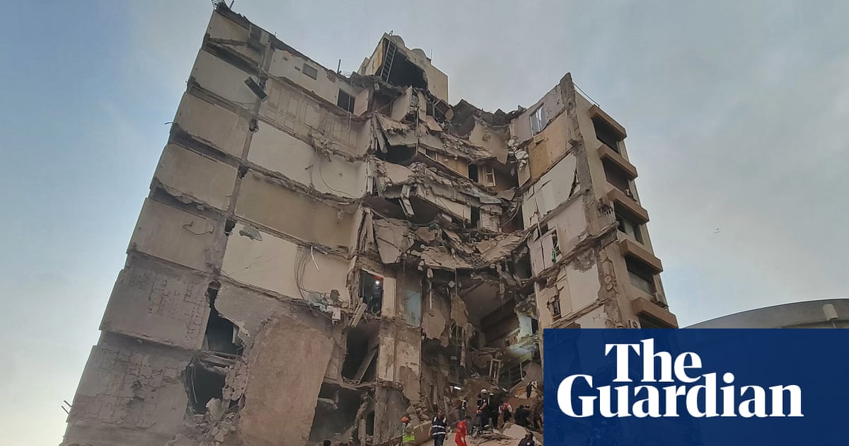 The deadliest 10 minutes in decades: Lebanese reel from Israeli strikes that killed hundreds | Lebanon