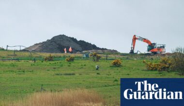 ‘An abomination’: the Lancashire town kicking up at stink from reopened landfill | Lancashire