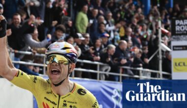 Wout van Aert outduels Tadej Pogacar to win his first Paris-Roubaix title | Spring Classics
