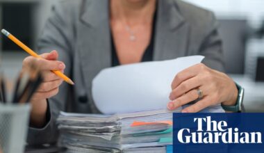Bosses say AI boosts productivity – workers say they’re drowning in ‘workslop’ | AI (artificial intelligence)