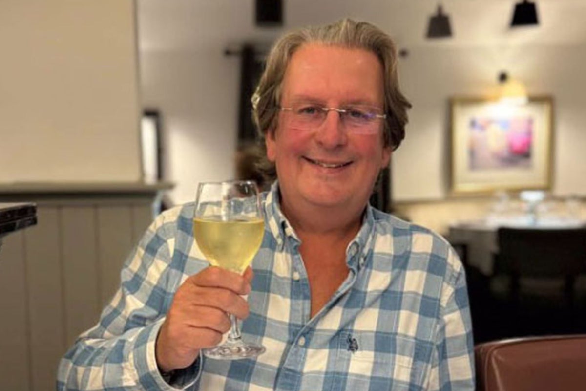 Andrew Chesterton sues BA for £50k claiming cut fingers caused ‘nightmares and flashbacks’