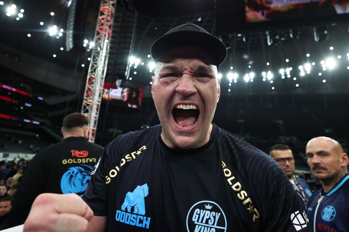 Tyson Fury celebrates