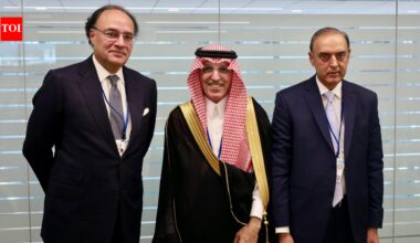 Saudi Arabia Financial Aid To Pakistan: Pakistan gets $3 billion from Saudi Arabia as 'support' to shore up forex reserves as UAE debt looms