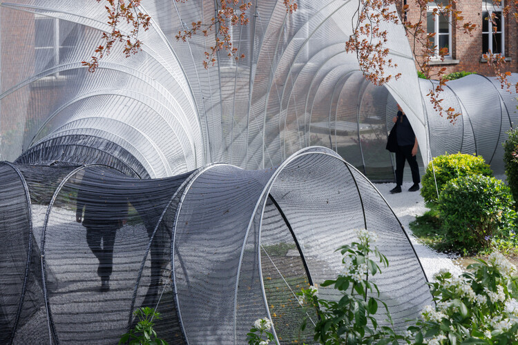 What Textiles and Translucency Bring to Public Space: 5 Lightweight Interventions - Image 15 of 20