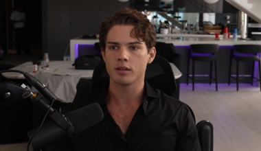 Clavicular livestreaming.