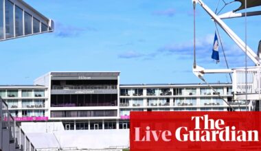 Hampshire v Somerset, Warwickshire v Essex, and more: county cricket – live | County Championship