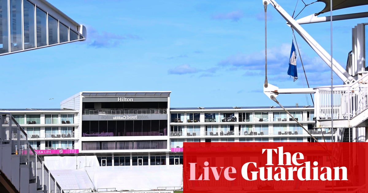 Hampshire v Somerset, Warwickshire v Essex, and more: county cricket – live | County Championship