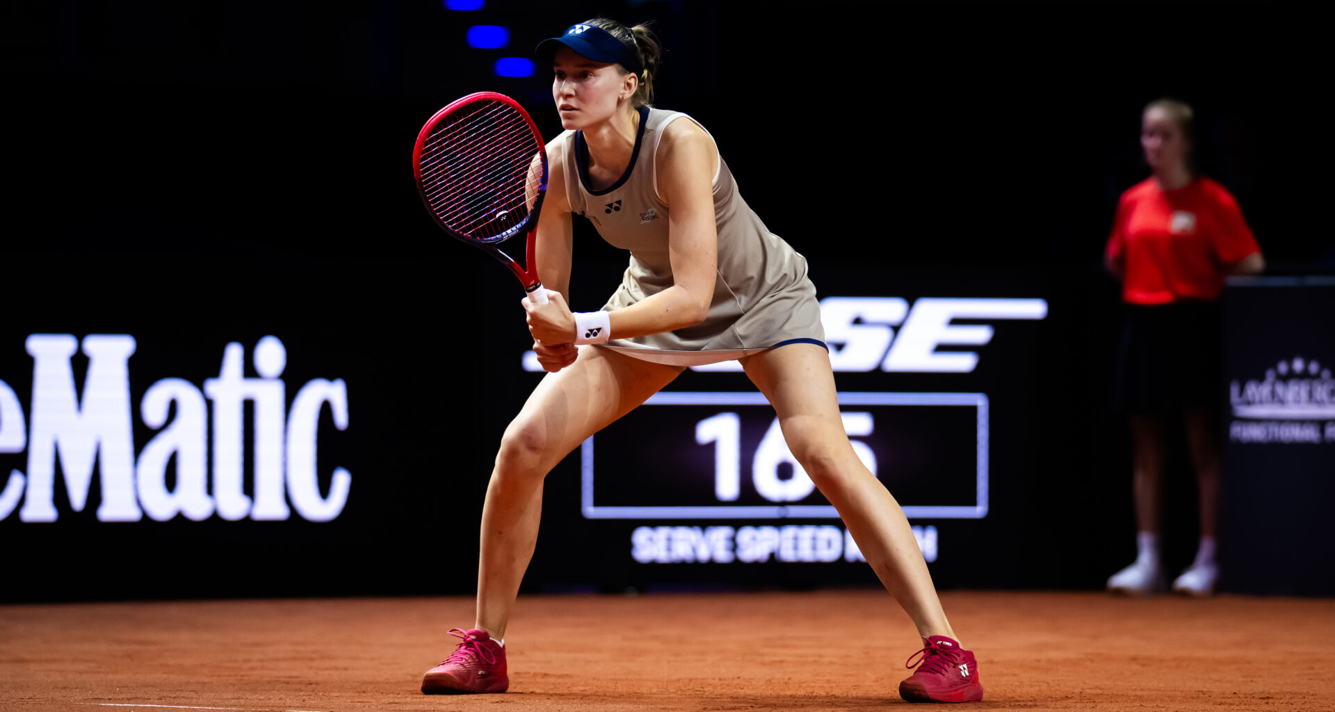 Rybakina saves two match points, beats Fernandez to make Stuttgart semis - WTA Tennis