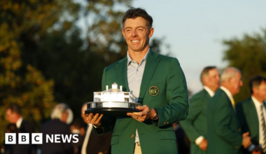 Rory McIlroy: Golfer's success is 'priceless' for golf tourism in Northern Ireland - BBC