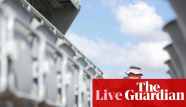 Hampshire v Somerset, Warwickshire v Essex, and more: county cricket – live | Cricket