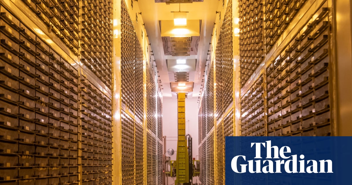 Private health records of half a million Britons offered for sale on Chinese website | Data and computer security