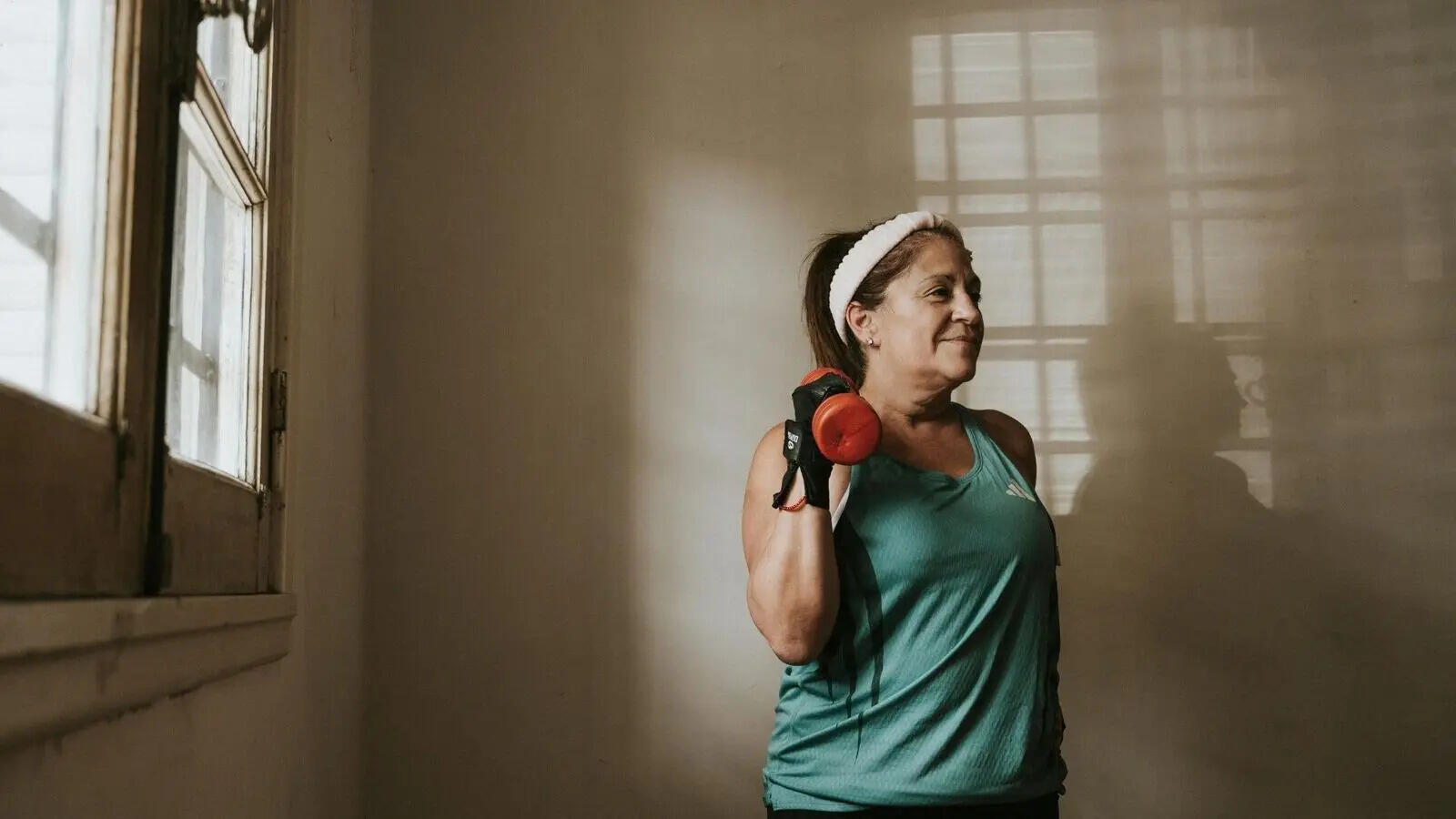 As the body ages, it becomes less efficient at using protein, a phenomenon known as protein resistance. Alongside age-related muscle loss, or sarcopenia, this raises the body’s protein needs. Protein