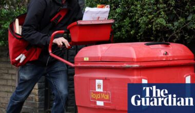 Royal Mail investigating claims that postal worker ‘binned Reform UK election leaflets’ | Royal Mail