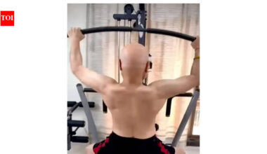 Anupam Kher drops inspiring fitness video, says working out 'centres my mind' | Hindi Movie News