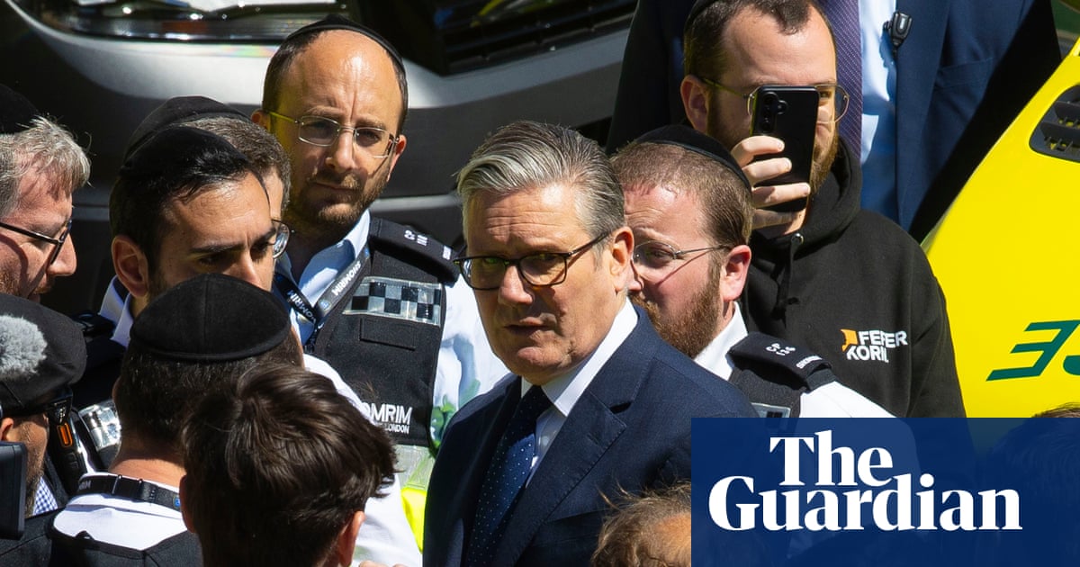 Starmer calls on public to ‘open their eyes to Jewish pain’ in wake of Golders Green attack | UK news