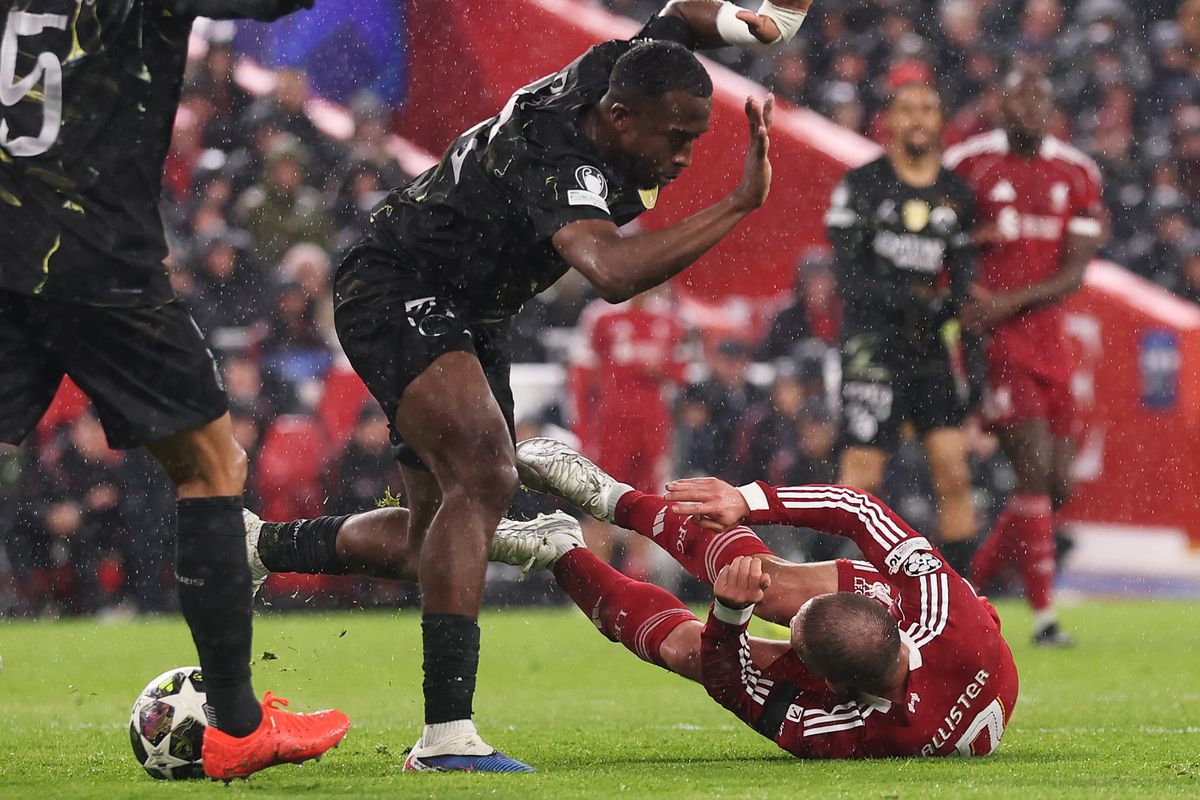 Alexis Mac Allister of Liverpool is fouled by Willian Pacho leading to a penalty being awarded
