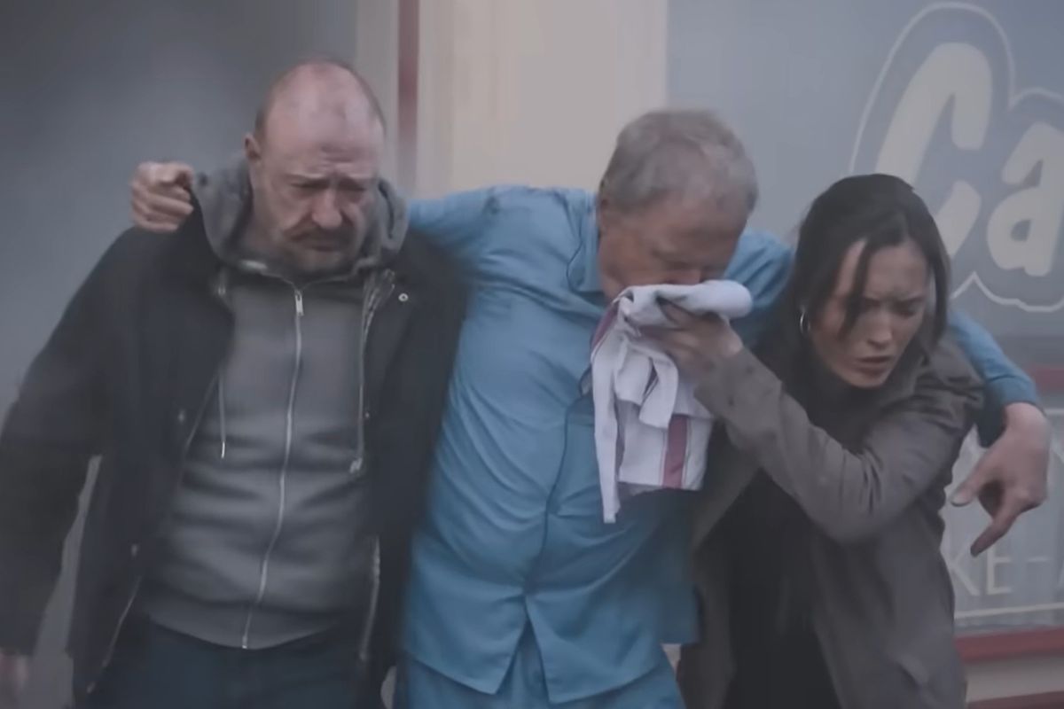 Mal Roper and Jodie Ramsey save Roy Cropper in Coronation Street