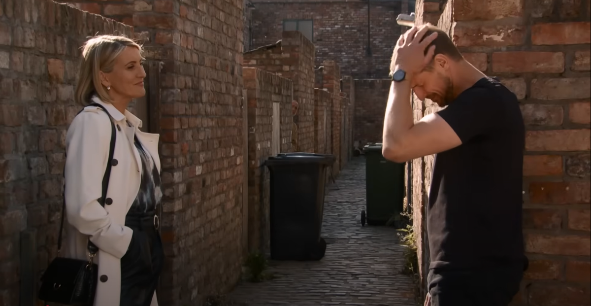 The social media post, while not confirmed by Corrie, suggests Sara will soon reprise her role as Fiona