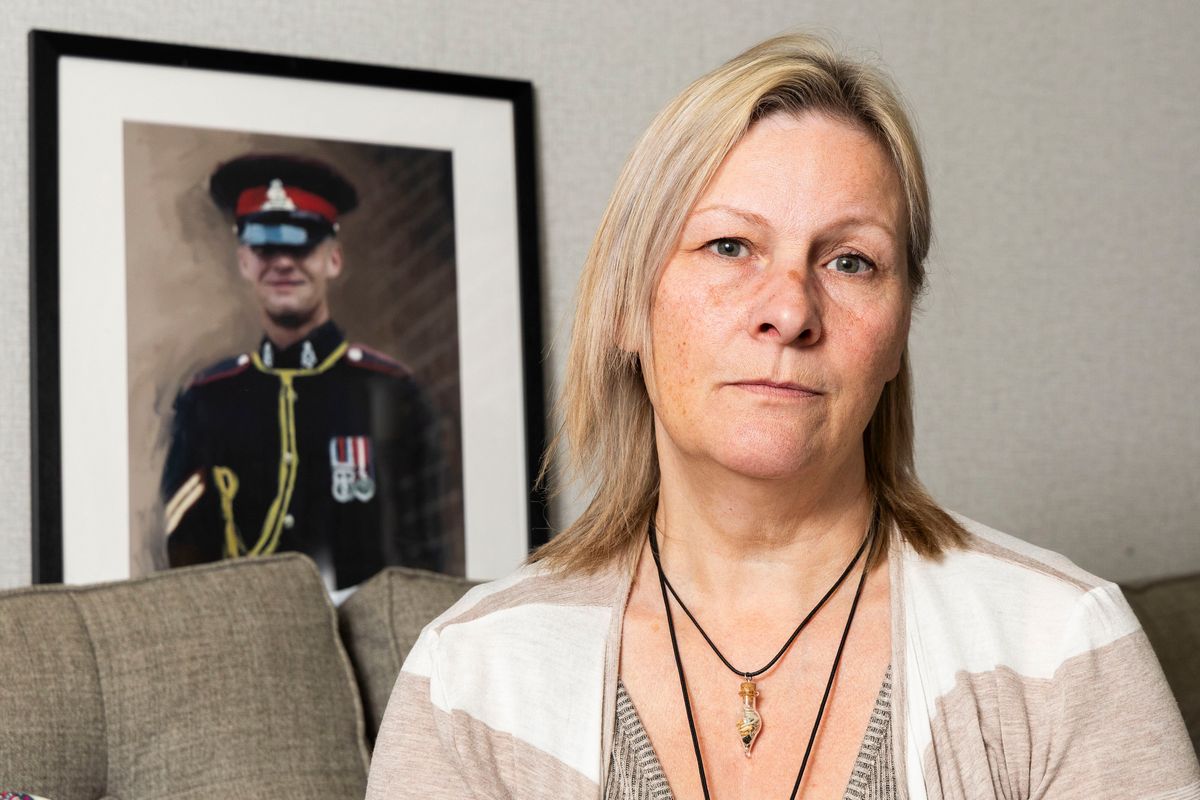 Dawn Turner, mother of the late soldier Rob Homans, called 999 after she woke with an 'unbearable' pain in her chest