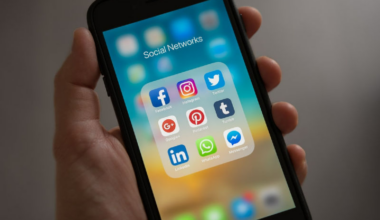 Ofcom studies show more caution over social media in 2025 but more widespread use of AI