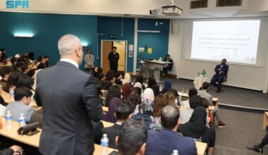 Saudi Ambassador to the United Kingdom meets Saudi students in Britain