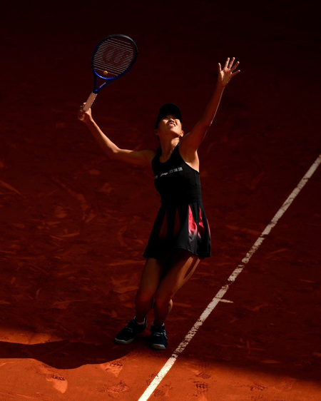 Tennis: China's Zhang Shuai into second round of Madrid Open