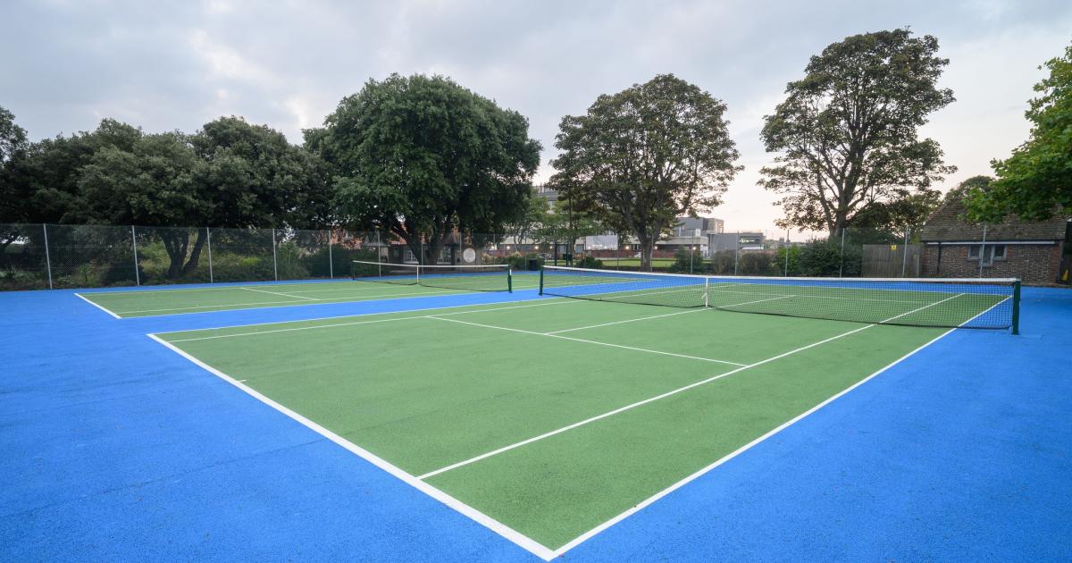 Tennis courts at Lowestoft park to close for tree works