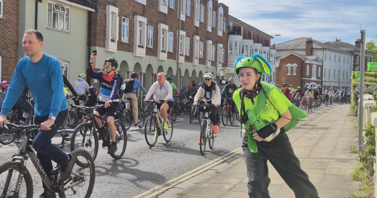 Nearly 900 cyclists enjoy Cycle Winchester Mass Ride 2026