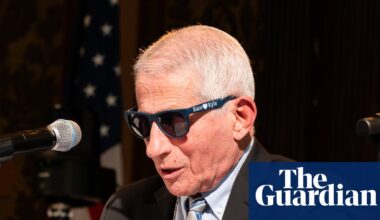 Actorly Fauci becomes blind prophet for Oedipus the King reading in DC | Anthony Fauci