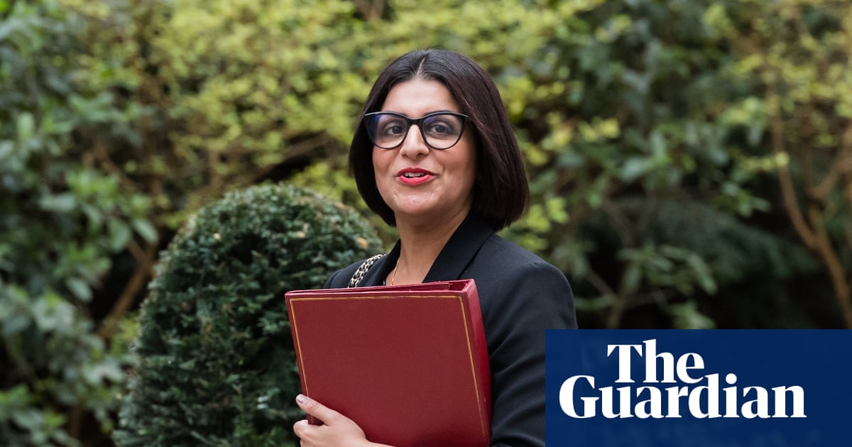 Ministers working with Labour backbenchers to temper Mahmood immigration plans | Immigration and asylum