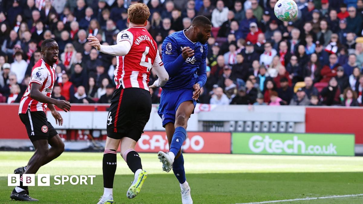 Premier League LIVE: Build-up, team news, score and live text updates - Arsenal v Bournemouth, Brentford v Everton, Burnley v Brighton & Liverpool v Fulham