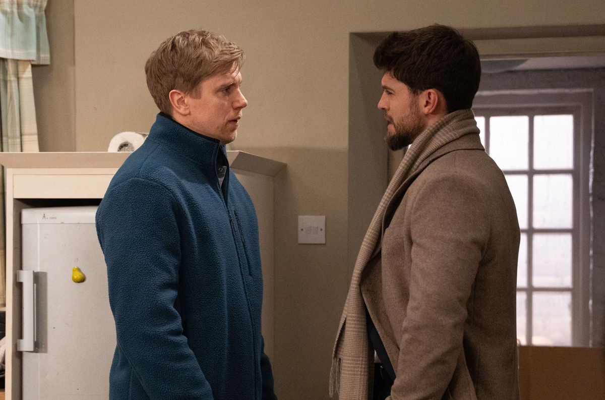 In a recent Emmerdale episode, someone set fire to a barn on Robert Sugden's farm