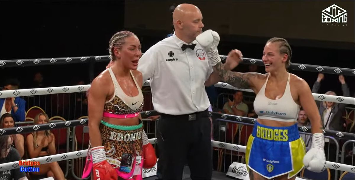 Ebanie Bridges beat Ebonie Cotton