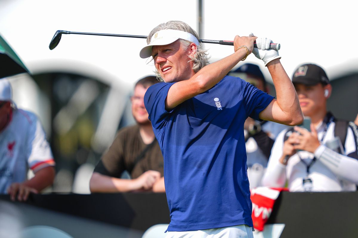 BANGKOK, THAILAND - 2025/03/02: Jimmy Bullard hits a tee shot during his Singles Match on Day Two of the Reignwood Icons of Football tournament in Bangkok at Robinswood Golf Club. (Photo by Amphol Thongmueangluang/SOPA Images/LightRocket via Getty Images)