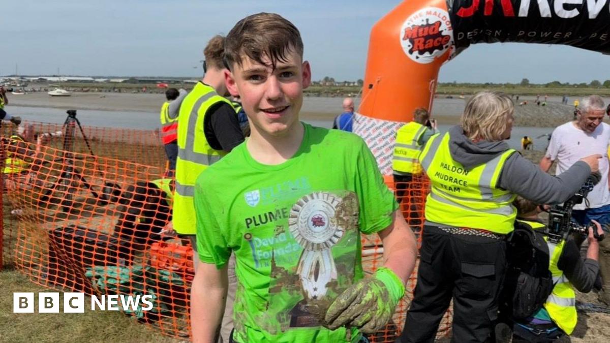 Maldon Mud Race 2026 creates fundraising fun on River Blackwater - follow live