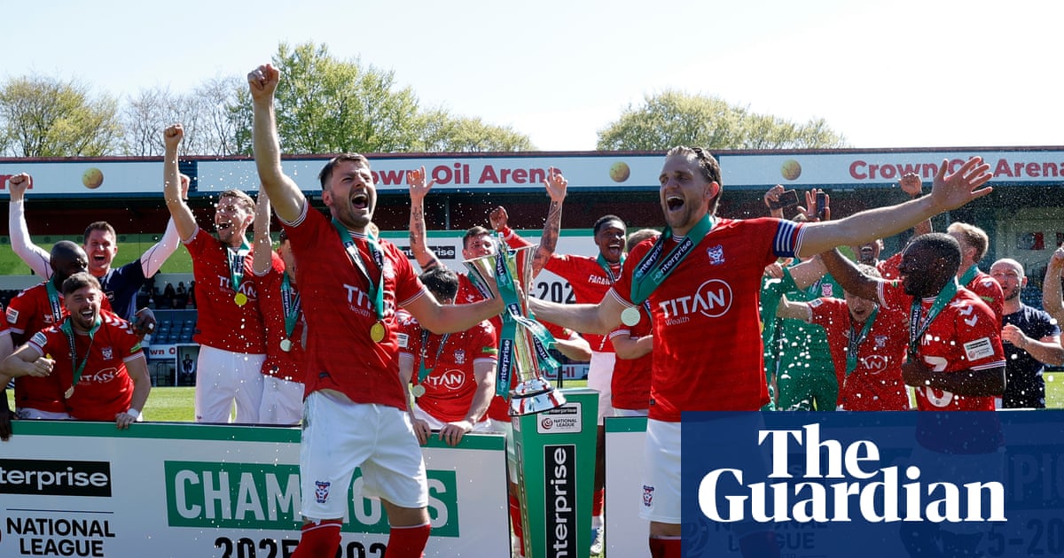 York City promoted back to EFL in remarkable finale as 106-point Rochdale face playoffs | Enterprise National League