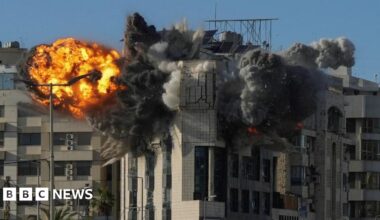 Trump says US will 'leave' Iran within weeks as Tehran says it has 'necessary will' to end war